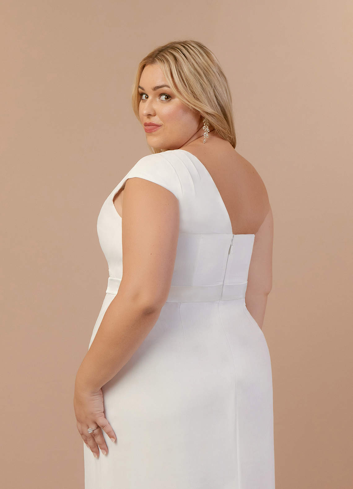 Diamond White Sheath One Shoulder Stretch Satin Dress