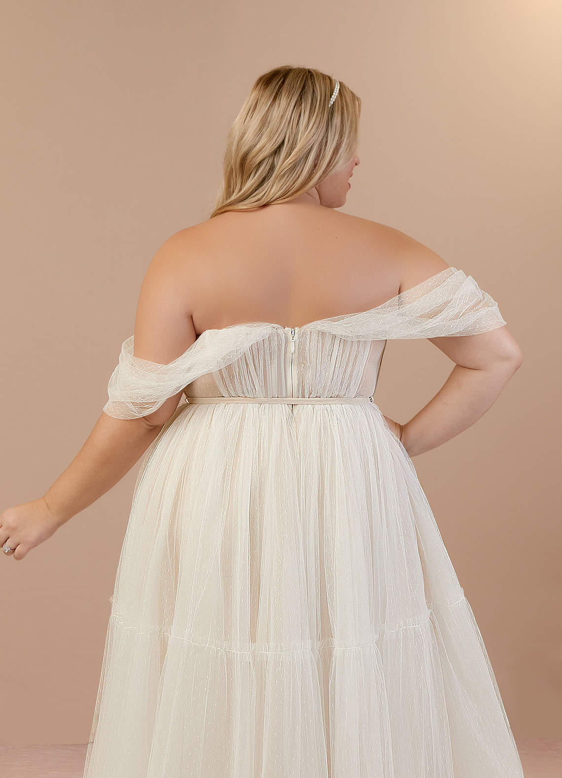 Diamond White Champagne A-Line Off-The-Shouler Tulle Dress