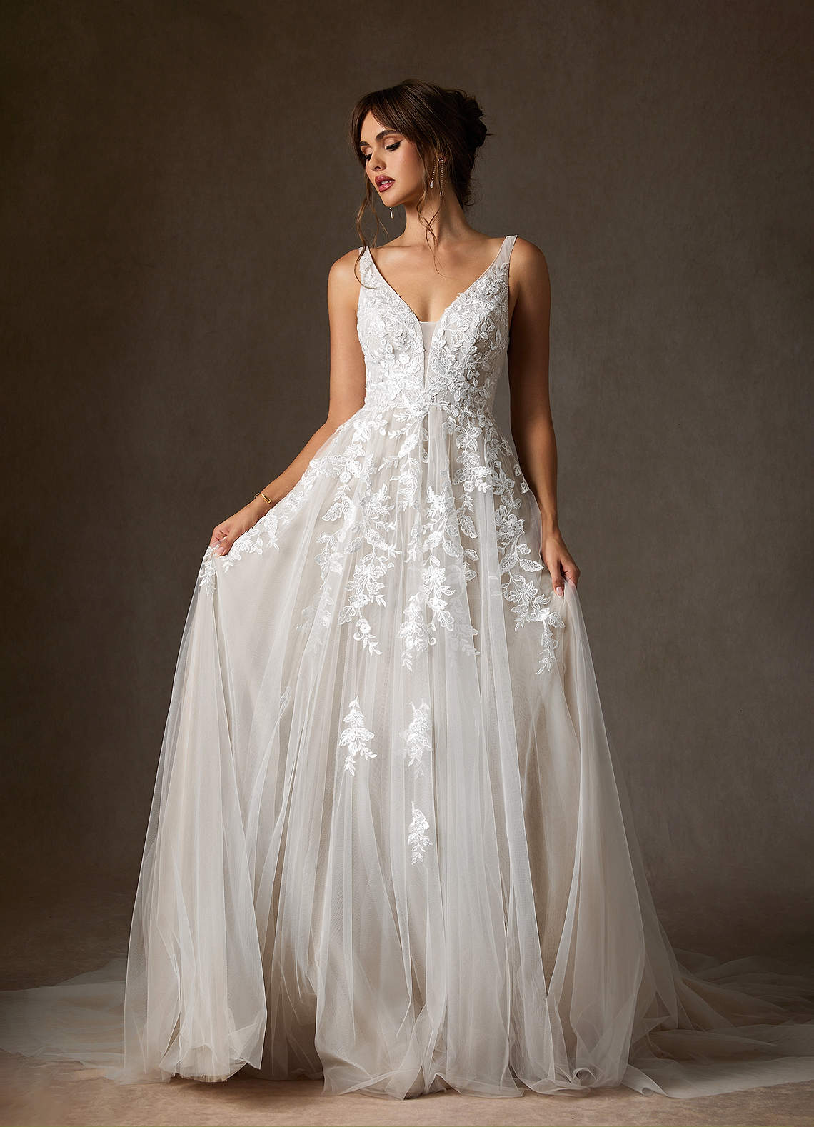 Diamond White A-Line V-Neck Sequins Tulle Dress