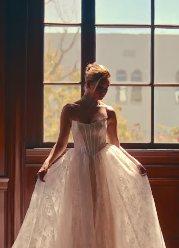 Diamond White Ball-Gown Strapless Lace Dress
