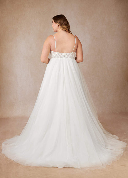 Diamond White A-Line V-Neck Sequins Tulle Dress