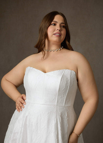 Diamond White Ball-Gown Sweetheart Neckline Floral Burnout Jacquard Dress