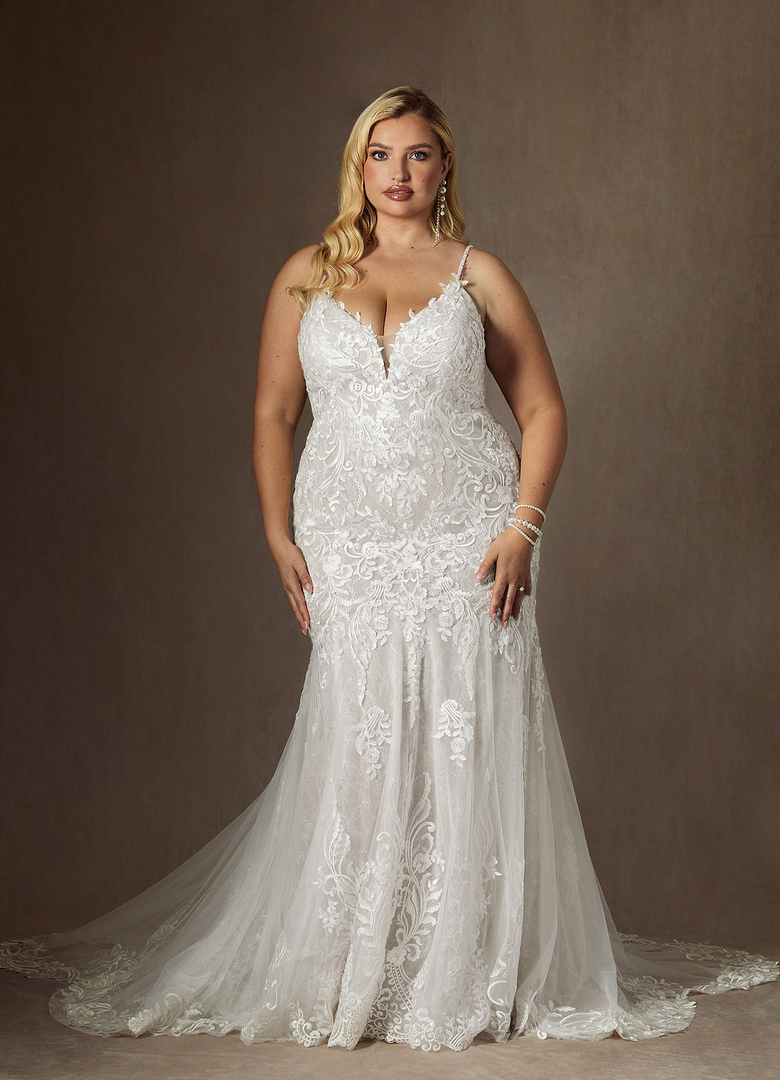 Diamond White Mermaid V-Neck Sequins Tulle Dress