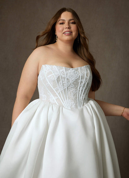 Diamond White Ball-Gown Strapless Lace Dress