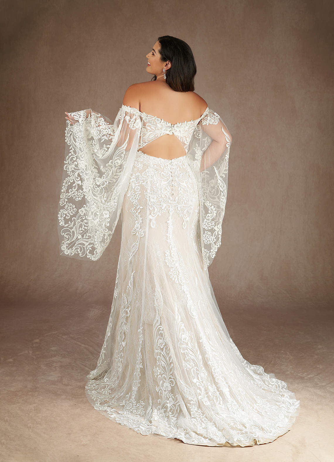 Diamond White Champagne Mermaid V-Neck Sequins Lace Dress
