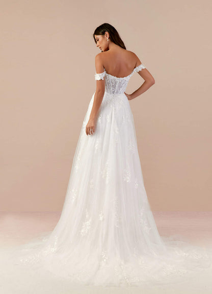 Diamond White A-Line Sweetheart Sequins Tulle Dress