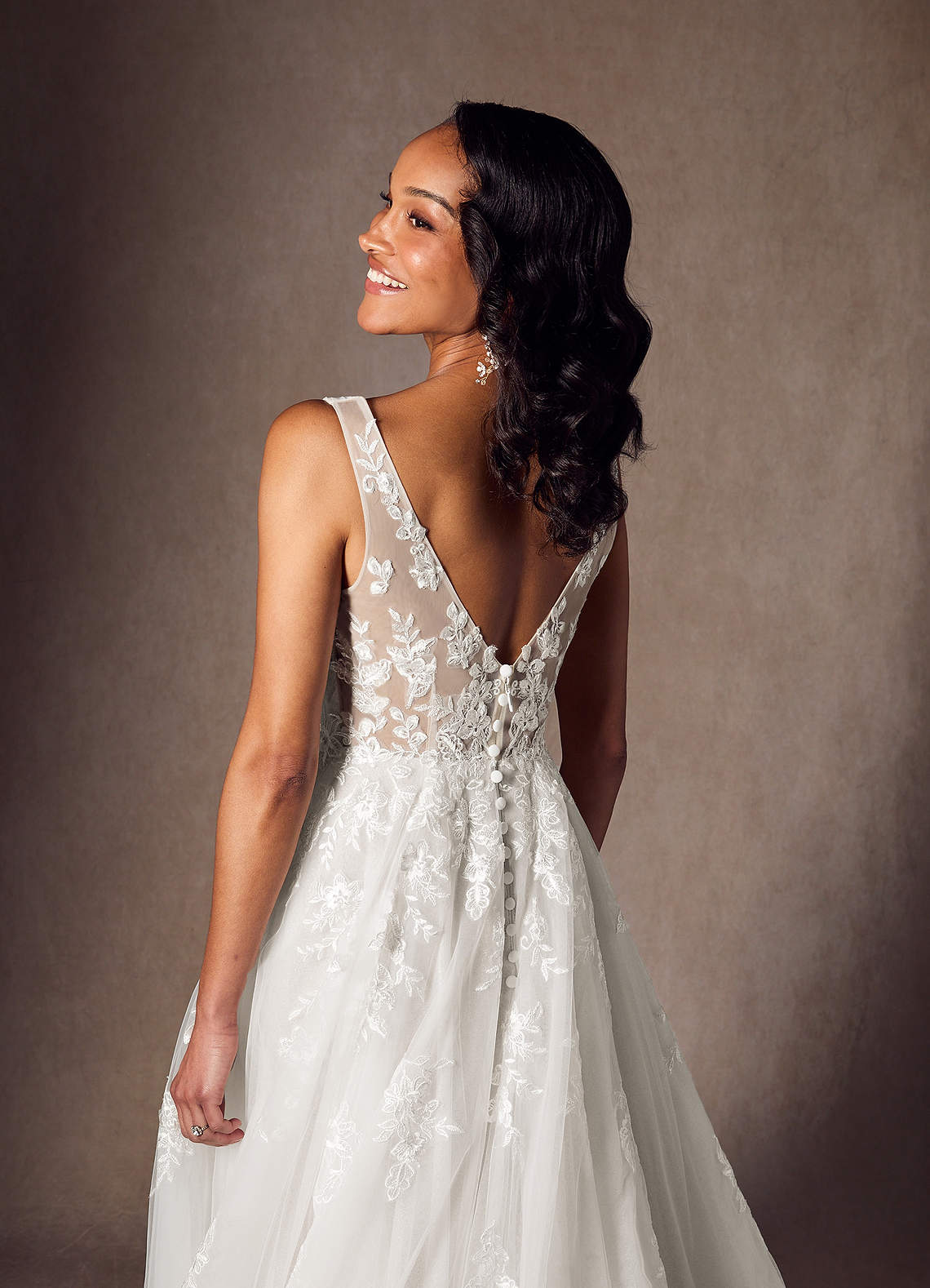Diamond White A-Line V-Neck Sequins Tulle Dress