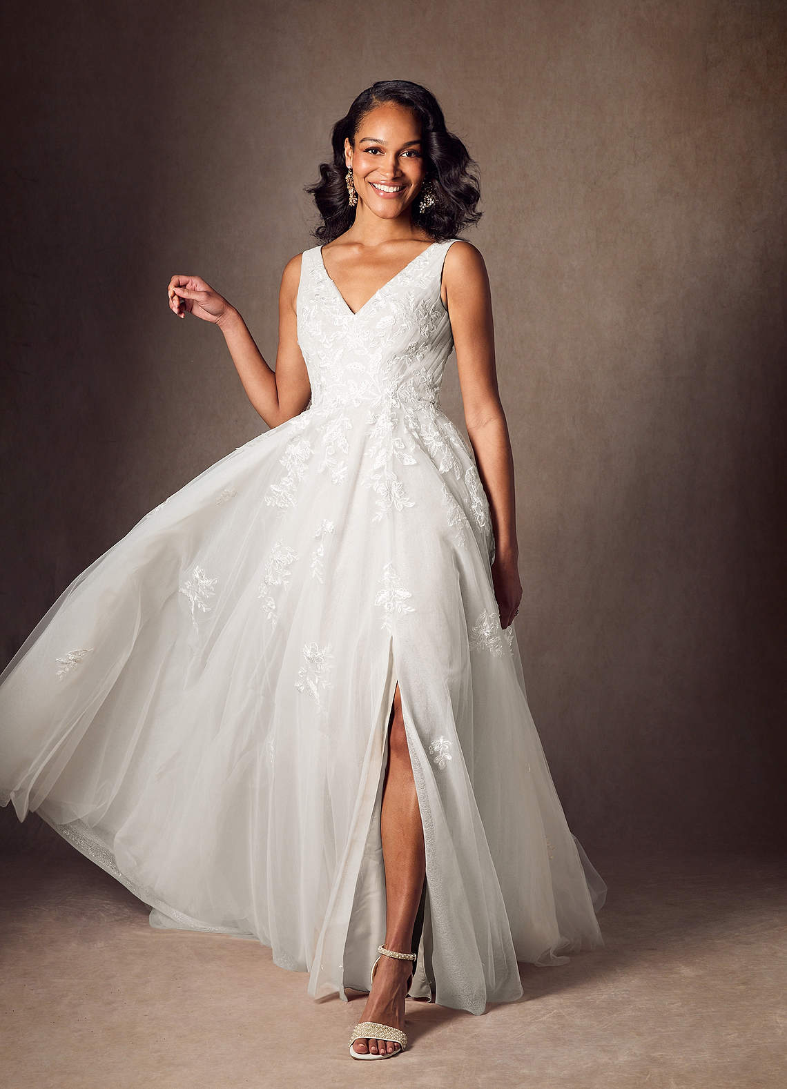 Diamond White A-Line V-Neck Sequins Tulle Dress