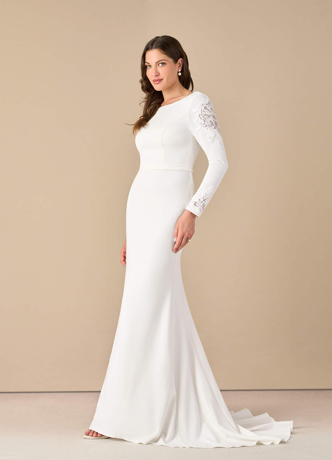 Diamond White Mermaid Scoop Sequins Stretch Crepe Dress