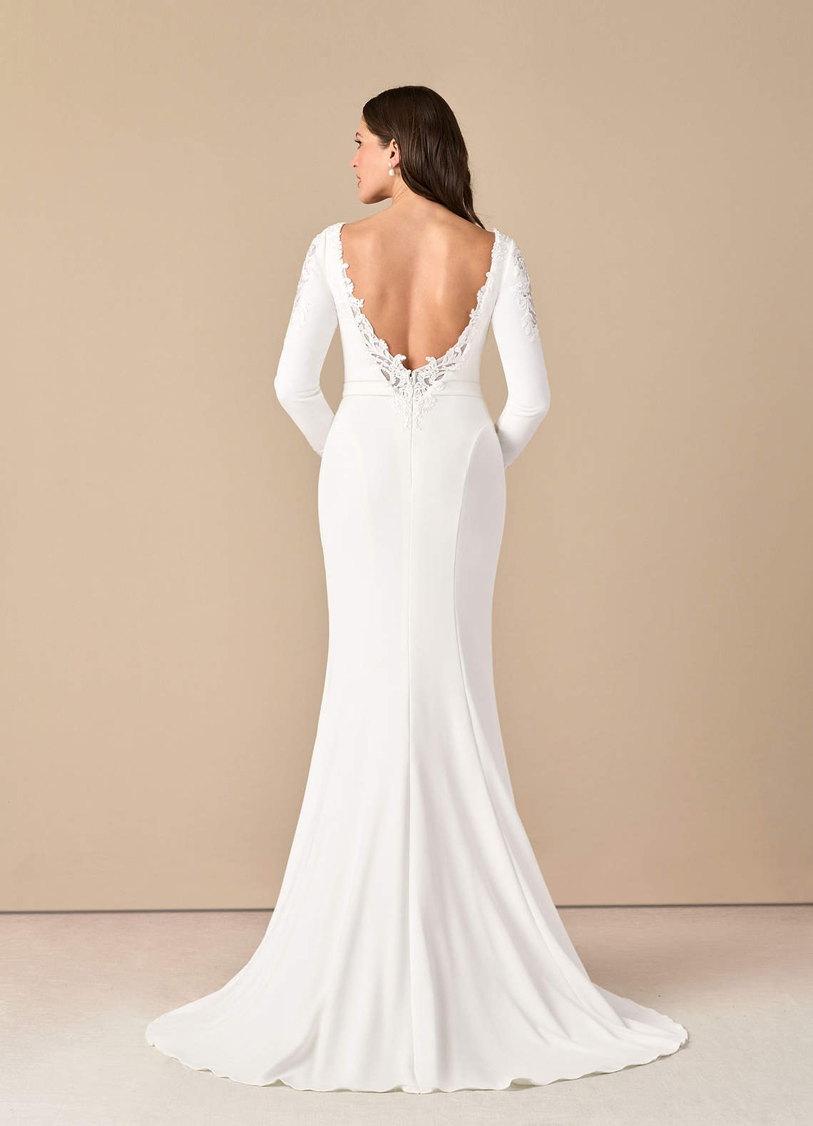 Diamond White Mermaid Scoop Sequins Stretch Crepe Dress