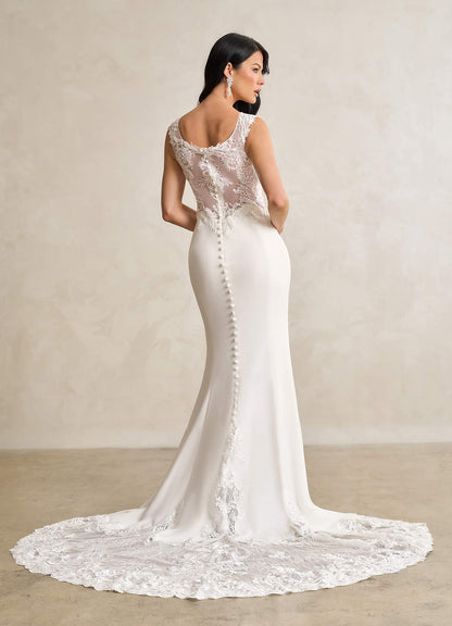 Diamond White Mermaid Scoop Sequins Stretch Crepe Dress