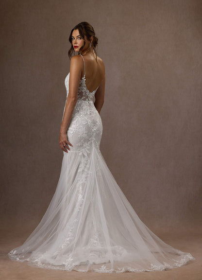 Diamond White Mermaid V-Neck Sequins Tulle Dress