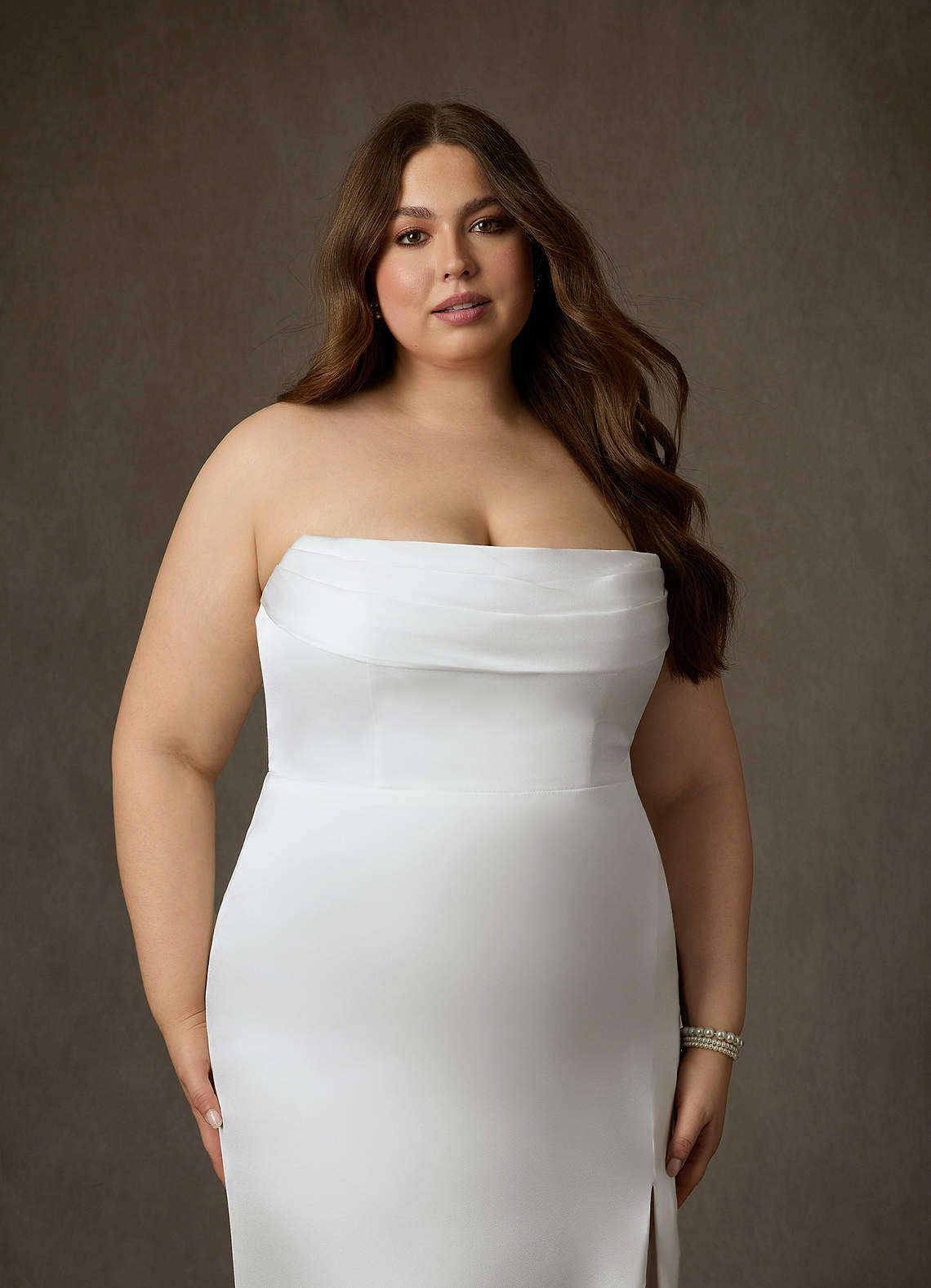 Diamond White Sheath Side Slit Stretch Satin Dress
