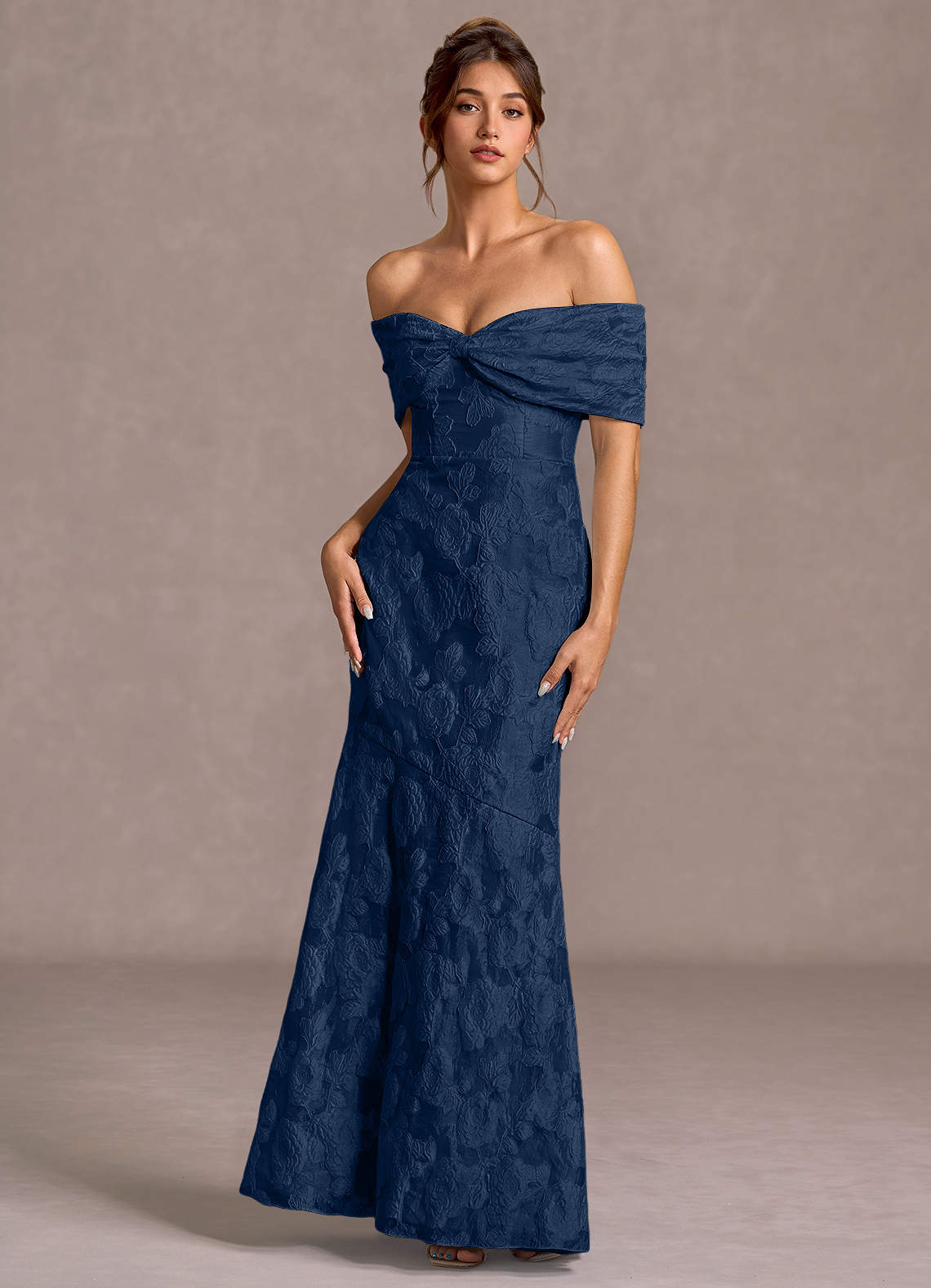 Valoria? Dark Navy Maxi Dress