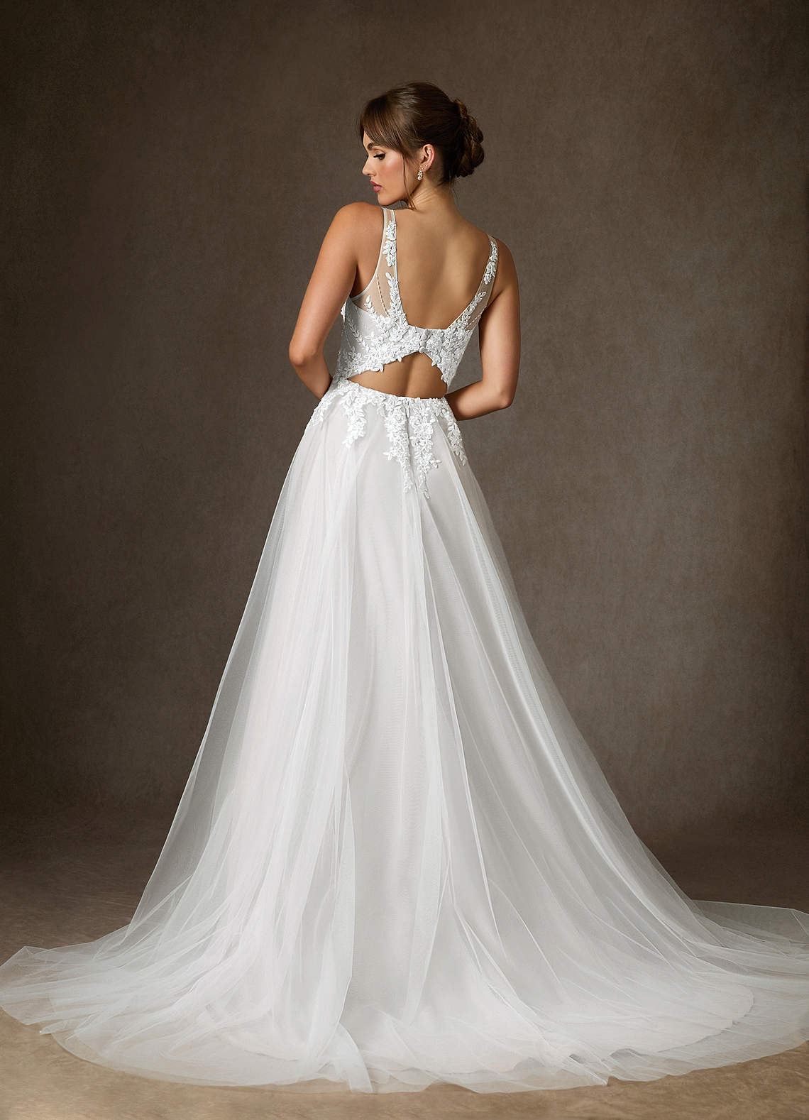Diamond White A-Line V-Neck Sequins Tulle Dress