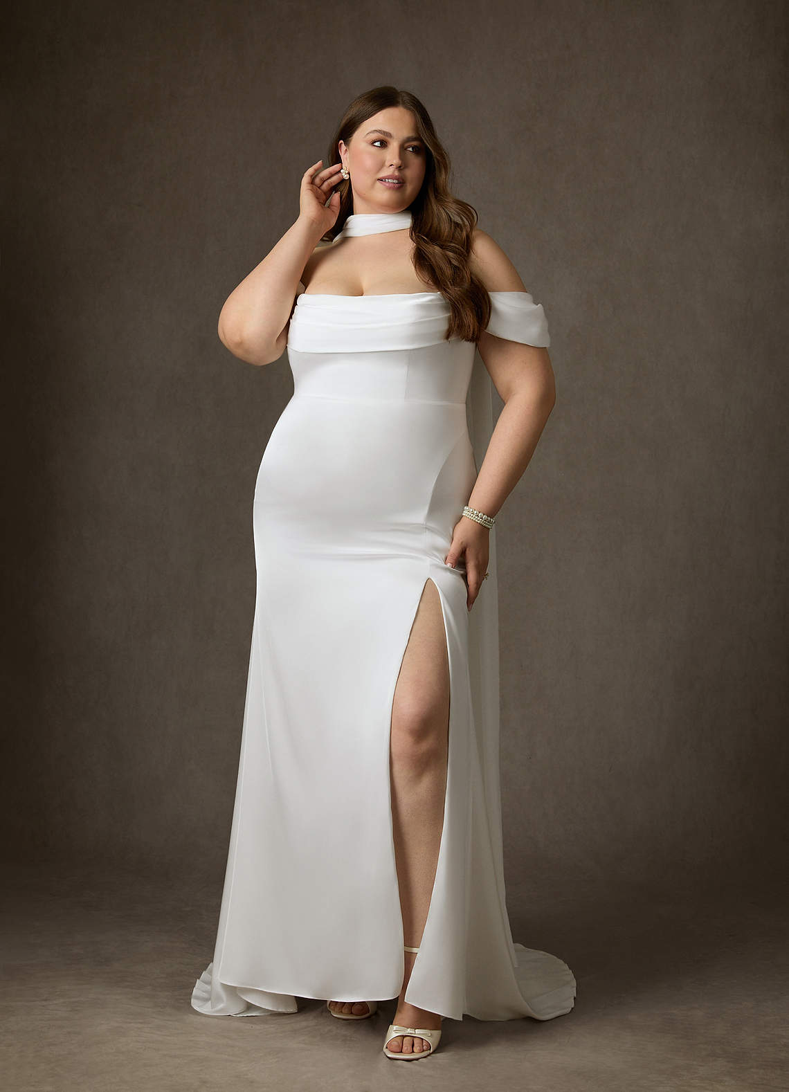 Diamond White Sheath Side Slit Stretch Satin Dress