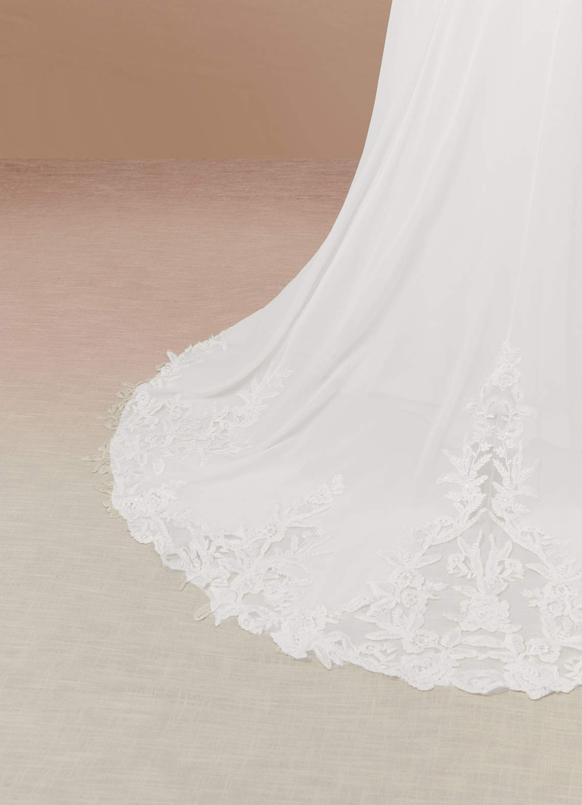 Diamond White A-Line V-Neck Sequins Chiffon Dress