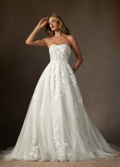 Diamond White Ball-Gown Strapless Lace Dress