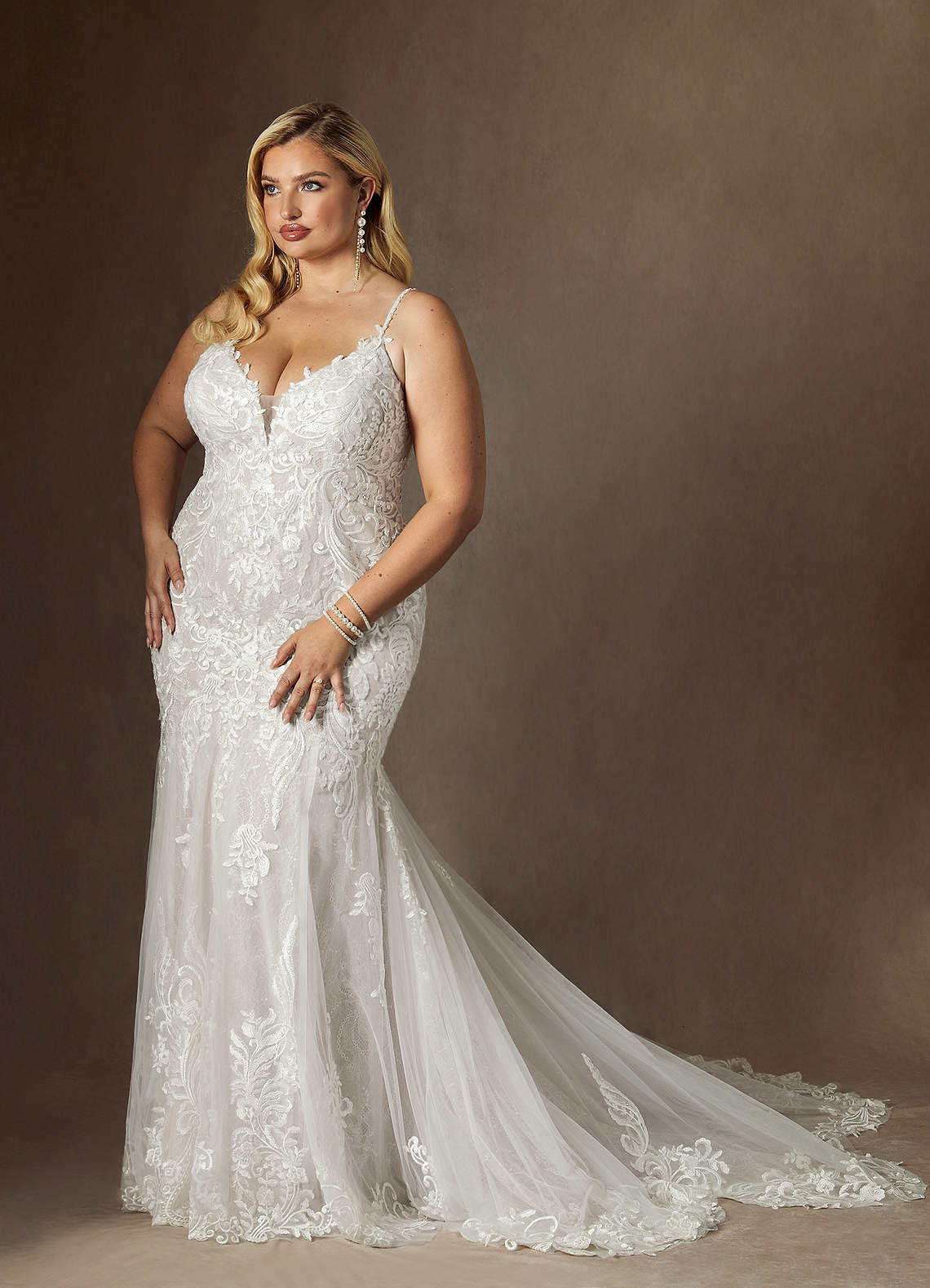 Diamond White Mermaid V-Neck Sequins Tulle Dress
