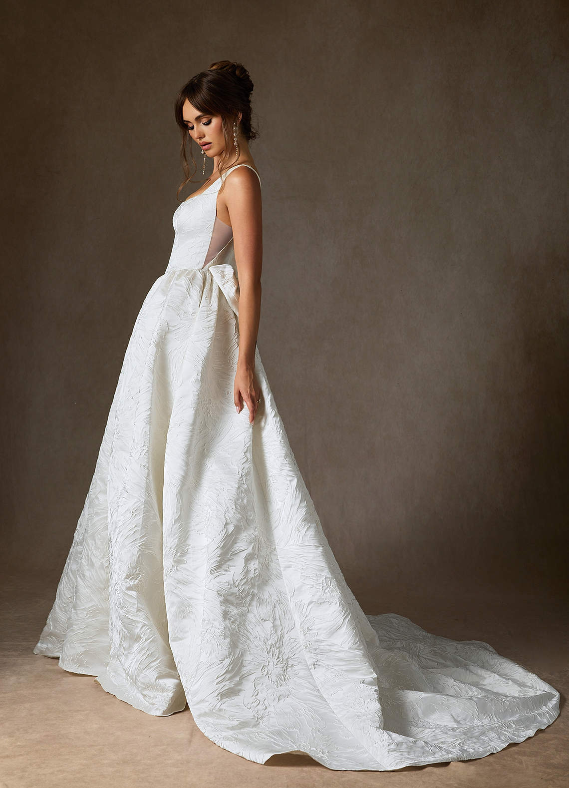 Diamond White Ball-Gown with Pockets Floral Jacquard Dress
