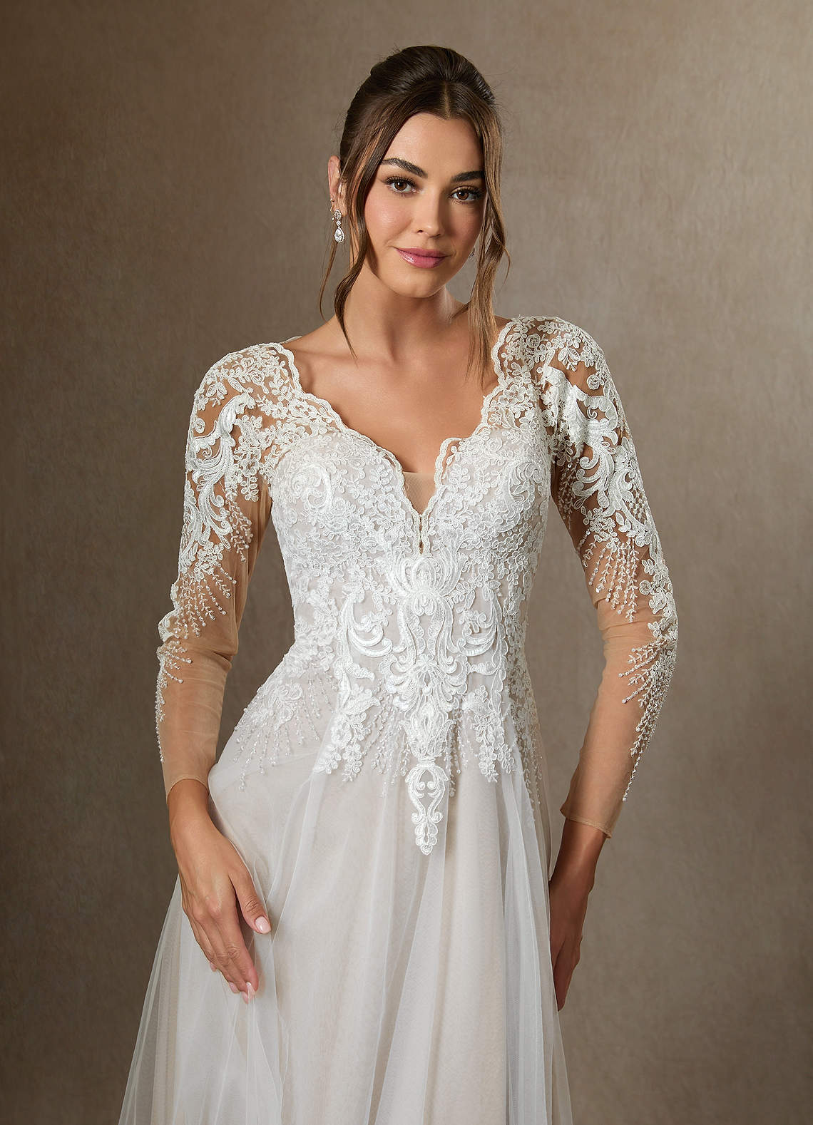 Diamond White A-Line V-Neck Sequins Tulle Dress