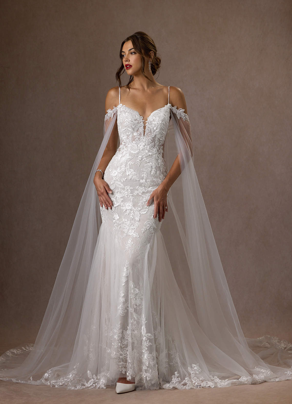 Diamond White Mermaid V-Neck Sequins Tulle Dress