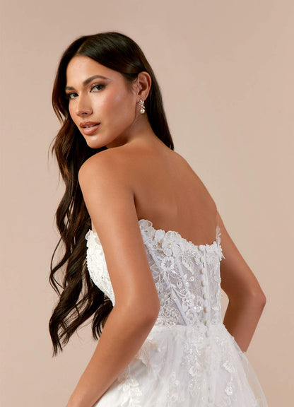 Diamond White A-Line Sweetheart Sequins Tulle Dress