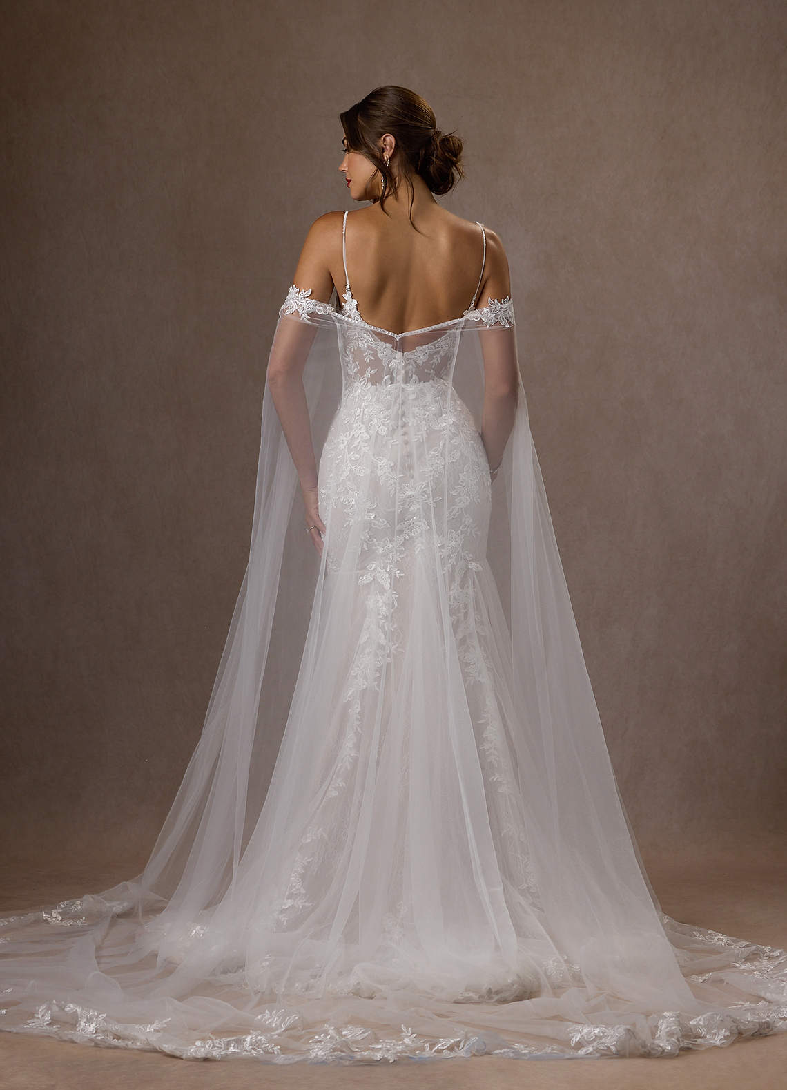 Diamond White Mermaid V-Neck Sequins Tulle Dress
