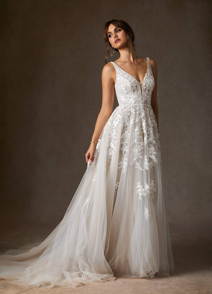 Diamond White A-Line V-Neck Sequins Tulle Dress