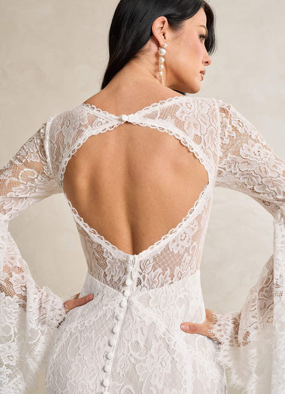 Diamond White Mermaid V-Neck Lace Dress