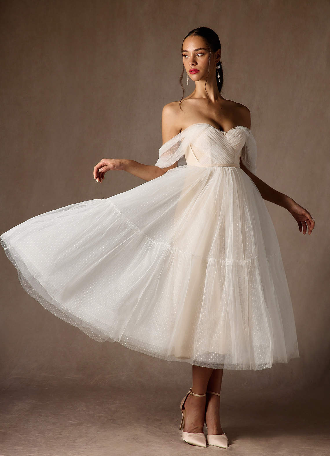 Diamond White Champagne A-Line Off-The-Shouler Tulle Dress