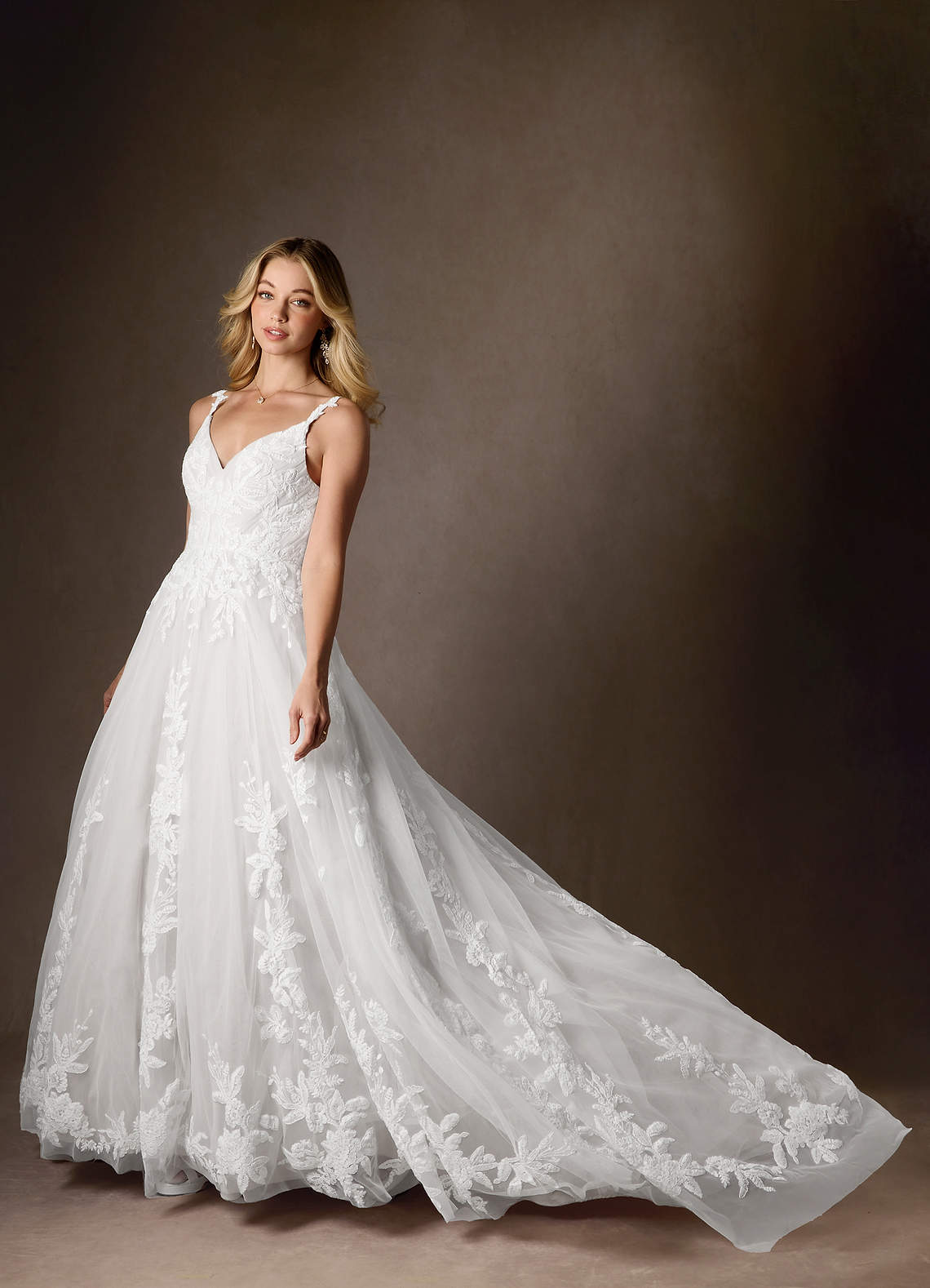 Diamond White A-Line V-Neck Sequins Tulle Dress