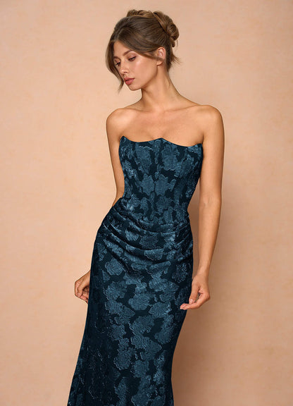 Ezrena Navy Maxi Dress