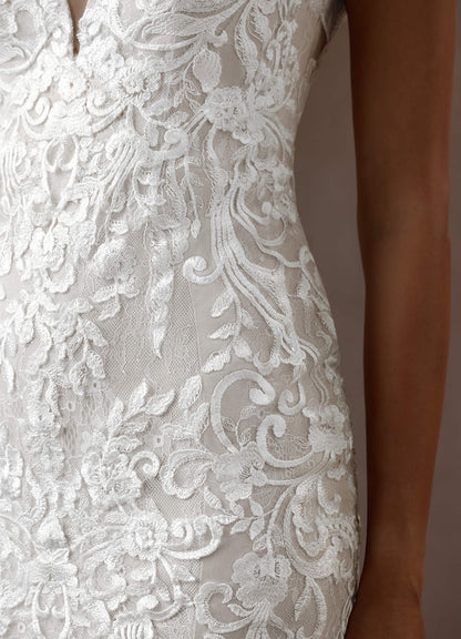 Diamond White Mermaid V-Neck Sequins Tulle Dress
