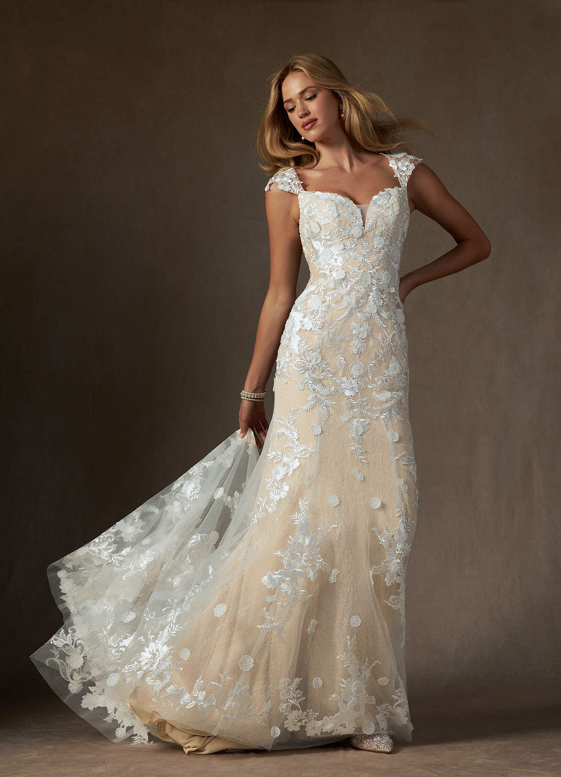 Diamond White Champagne Mermaid Sweetheart Sequins Tulle Dress