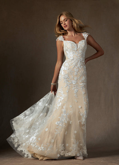 Diamond White Champagne Mermaid Sweetheart Sequins Tulle Dress