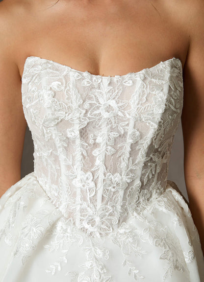 Diamond White Ball-Gown Strapless Lace Dress
