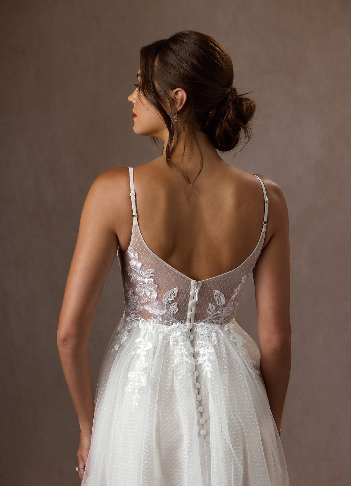 Diamond White A-Line V-Neck Sequins Tulle Dress