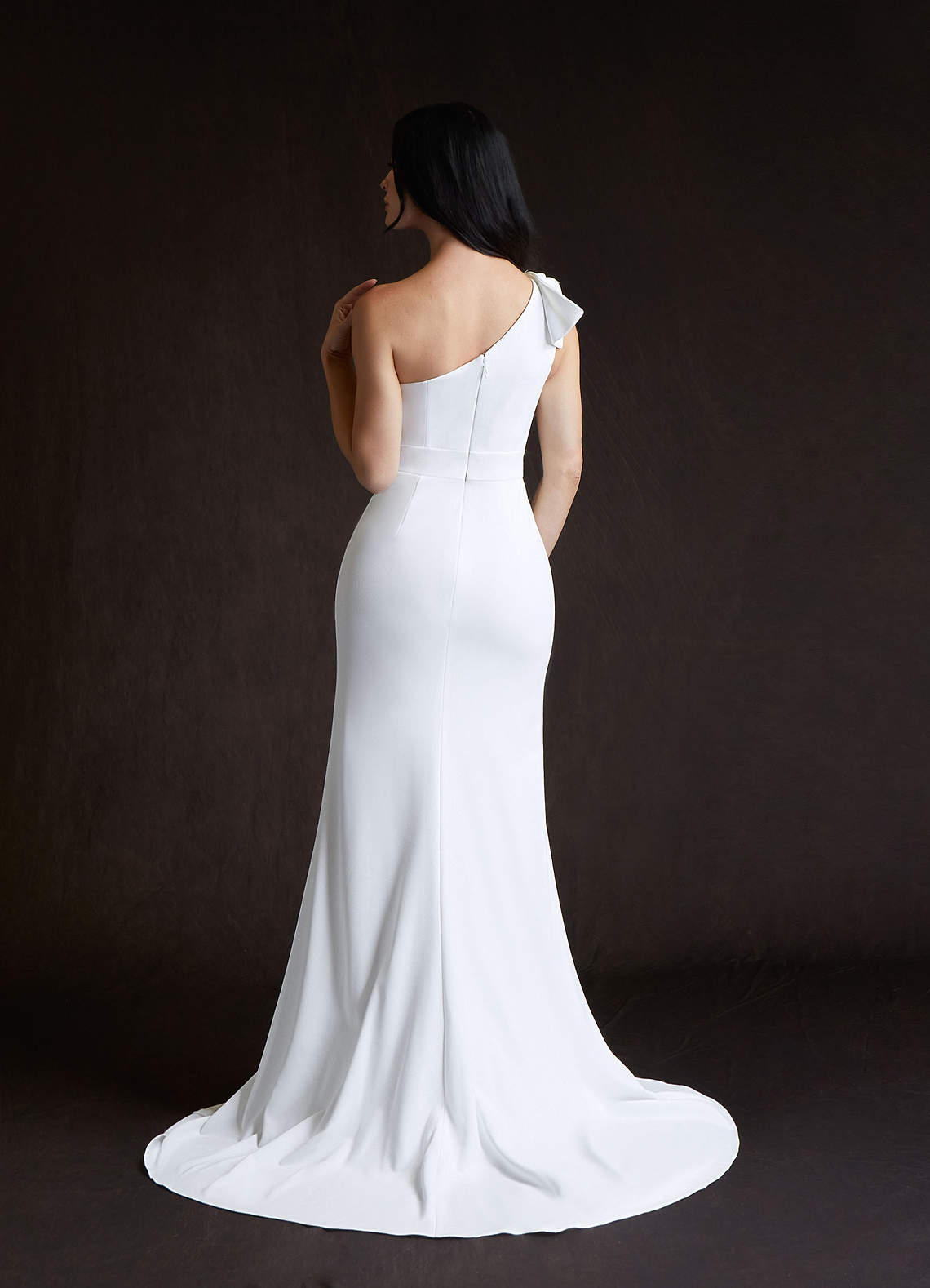 Diamond White Mermaid One Shoulder Stretch Crepe Dress