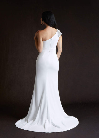 Diamond White Mermaid One Shoulder Stretch Crepe Dress