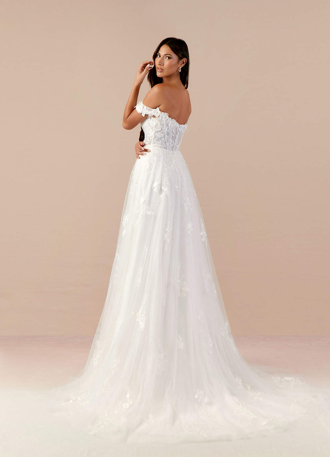 Diamond White A-Line Sweetheart Sequins Tulle Dress