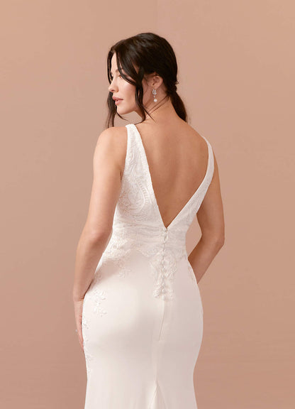 Diamond White Mermaid Lace Satin Dress