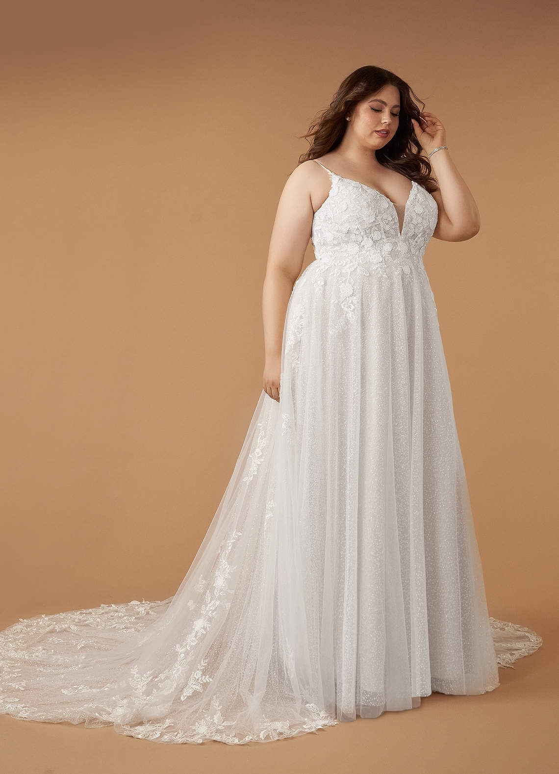 Diamond White A-Line V-Neck Lace Tulle Dress