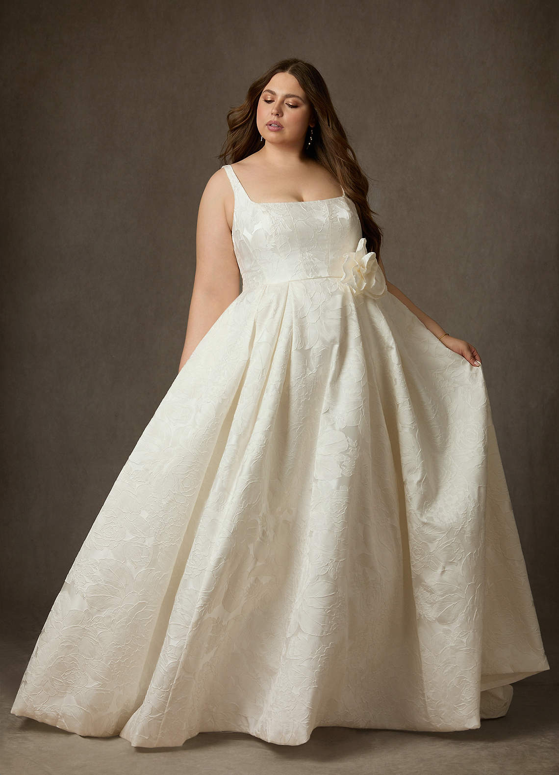 Antique White Ball-Gown with Pockets Floral Jacquard Dress