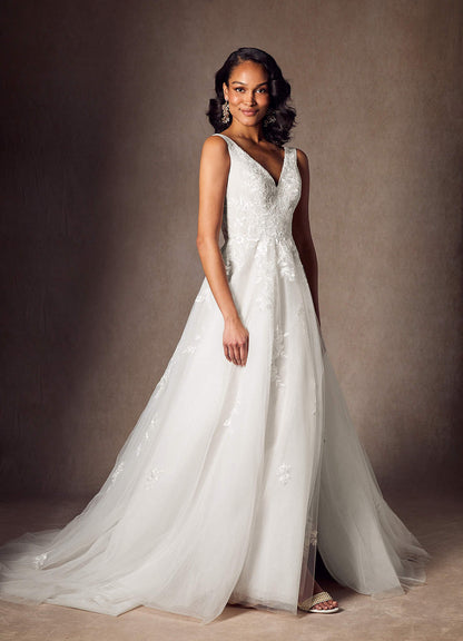 Diamond White A-Line V-Neck Sequins Tulle Dress