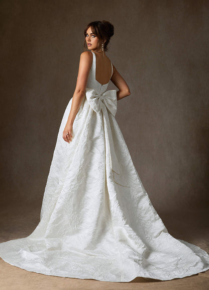 Diamond White Ball-Gown with Pockets Floral Jacquard Dress