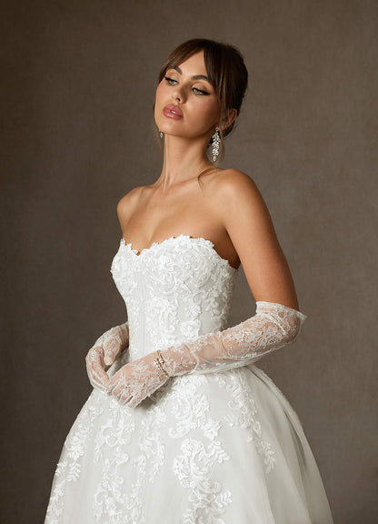 Diamond White Ball-Gown Strapless Lace Dress