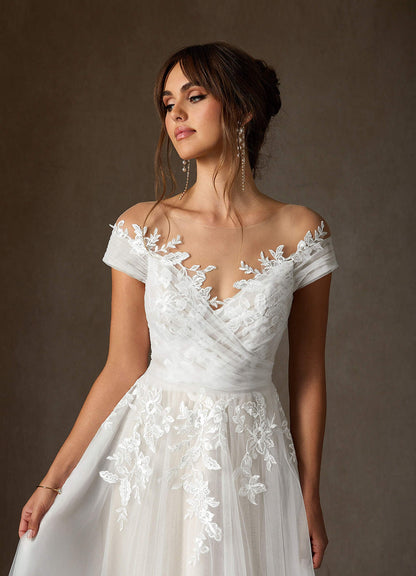 Diamond White A-Line Illusion Off-The-Shouler Lace Tulle Dress