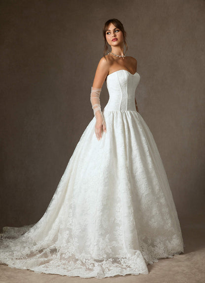 Diamond White Ball-Gown Strapless Lace Dress