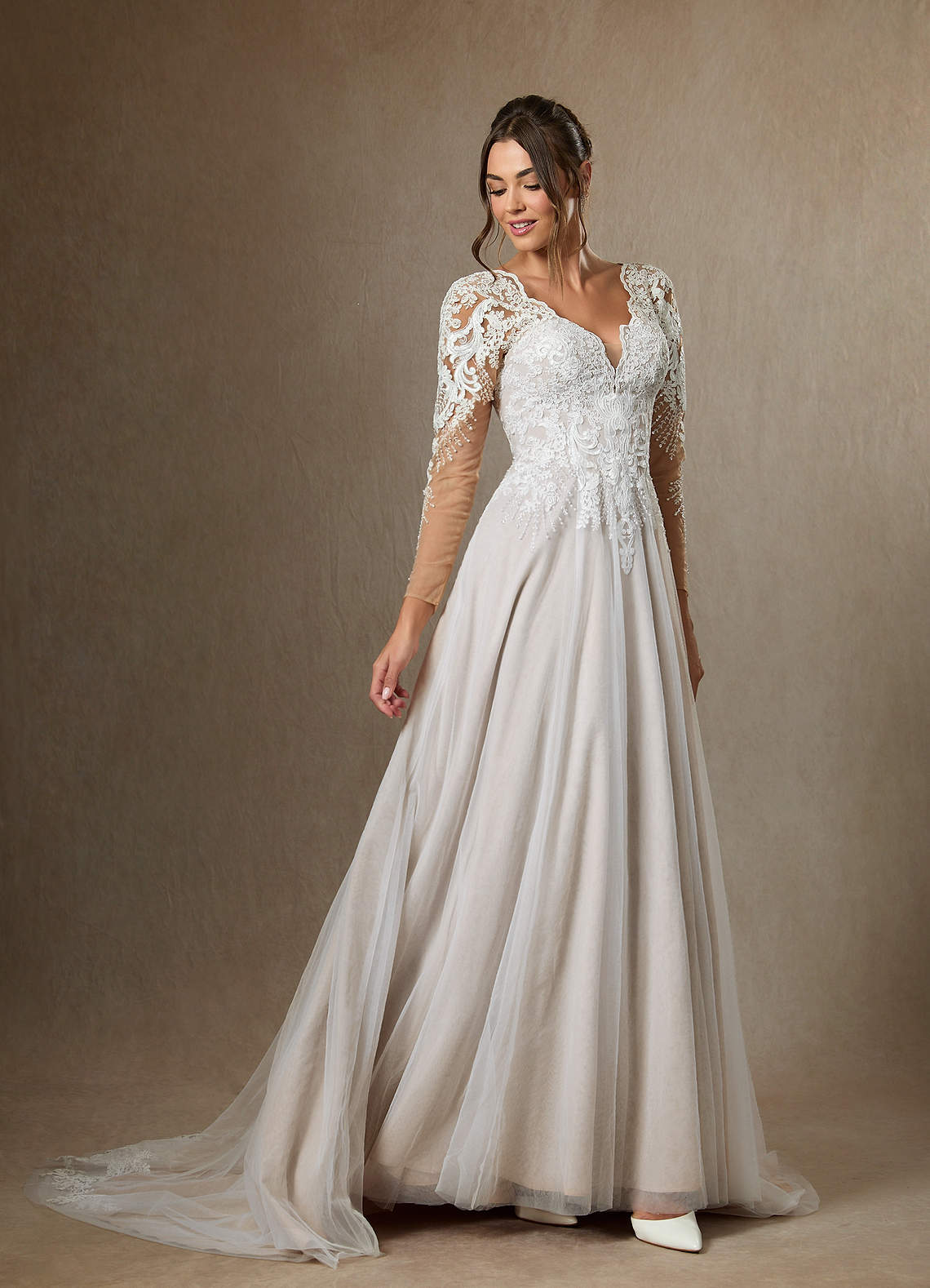 Diamond White A-Line V-Neck Sequins Tulle Dress